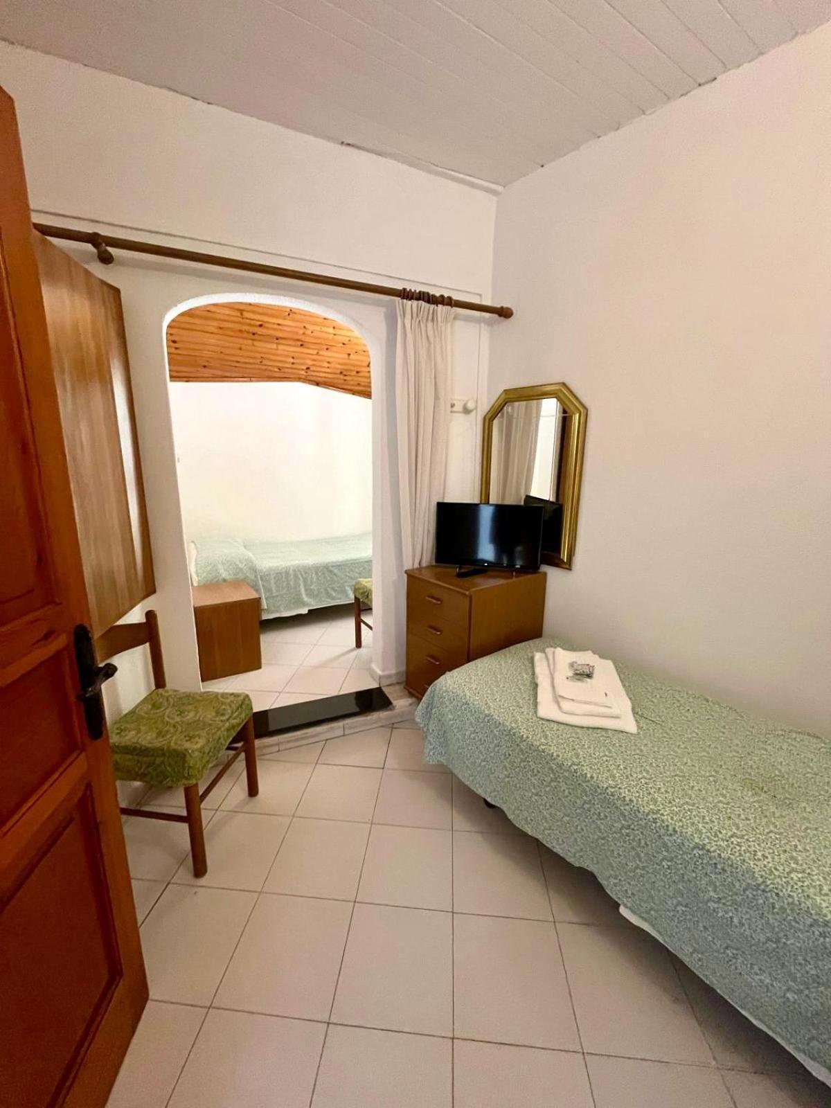 Hotel La Maggioressa Казамиччола-Терме Экстерьер фото